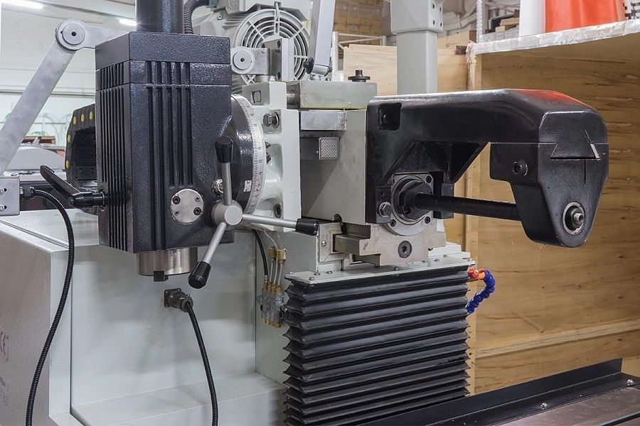 Универсально-фрезерный станок STALEX WFM 750 Servo
