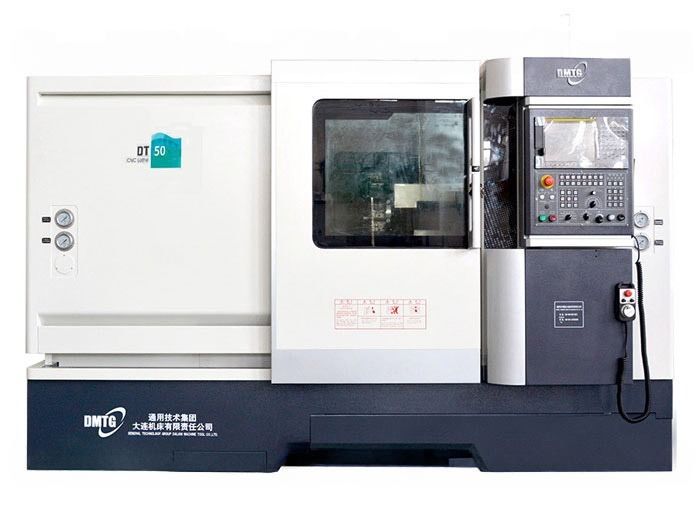 Токарный станок с ЧПУ DT50