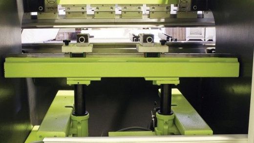 Листогибочный гидравлический пресс Toskar 1500-40 серия RapidFab