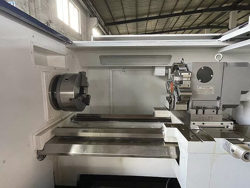 MetalTec CK 40x750 токарный станок ЧПУ с прямой станиной