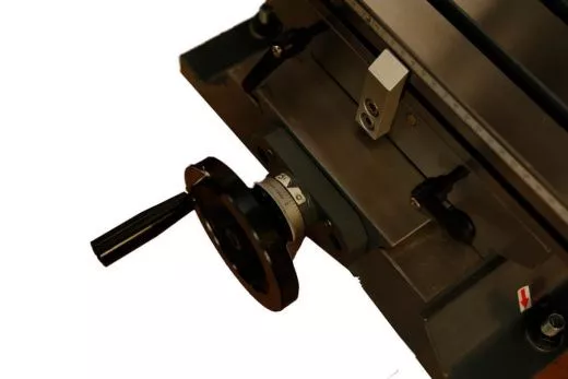 Вертикальный сверлильно-фрезерный станок Metal Master MBF 30V