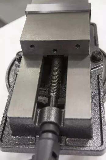 Тиски станочные Stalex QM16200